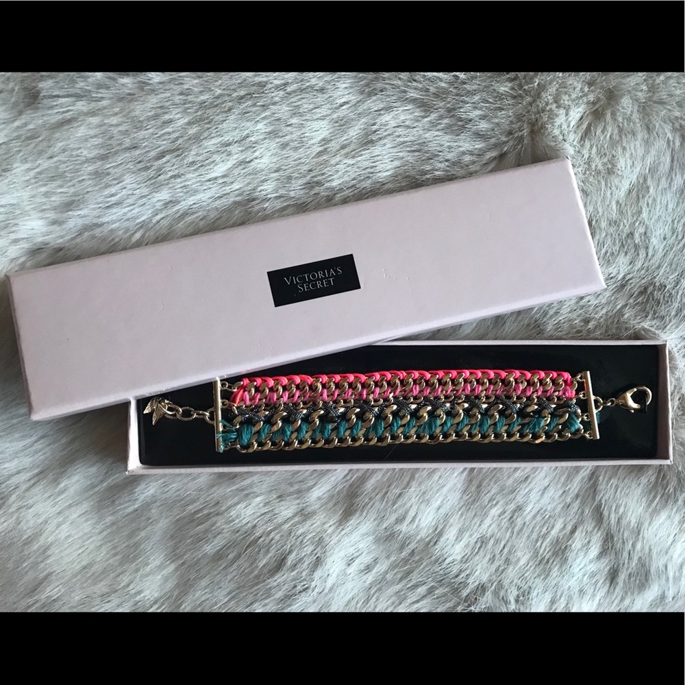 Victoria’s Secret bracelet - Picture 3 of 8